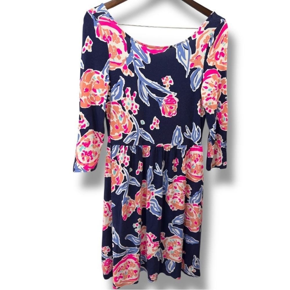 532 Lilly Pulitzer | EUC Peru 100% cotton Navy Floral 3/4 Sleeve Dress (size M) - Picture 3 of 11